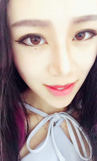 秀色直播美女秀场 只给你新鲜的直播间秀场——夏微2