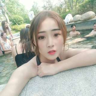 秀色秀场美女直播间 男士竟在直播间这样——萝莉3