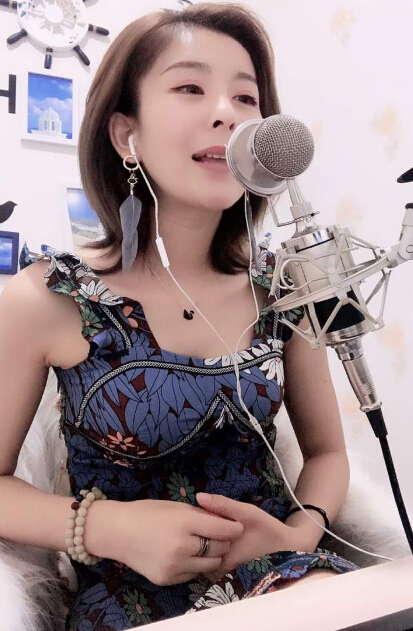 同城视频聊天室 搜罗同城的美女不用太远——东门饭冰冰1