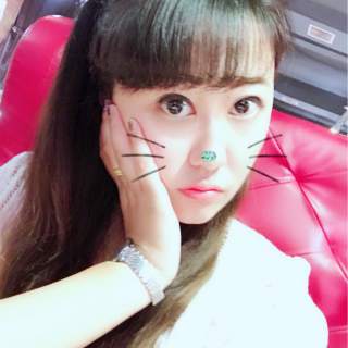 秀色秀场美女直播间 背着女朋友都要进的直播——爱果1