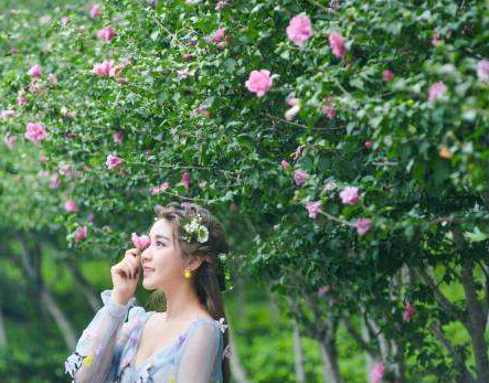 秀色直播间美女主播 你的女朋友上线了——炫迈2