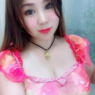 秀色直播间美女主播 来体会坐拥后宫三千佳丽——情添小曼3