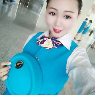 秀场直播间美女 开放直播间表演更尽兴——空姐涵1
