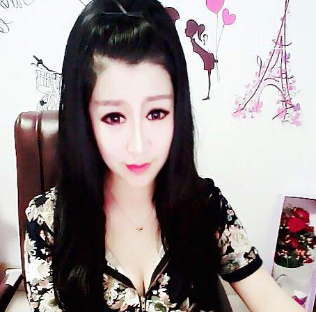 秀场直播间美女主播 关注的主播上线了——夜宫香菜5