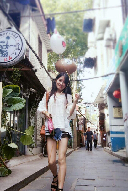 秀场直播间美女 跟上美女扭动的节奏——倾国桃子2