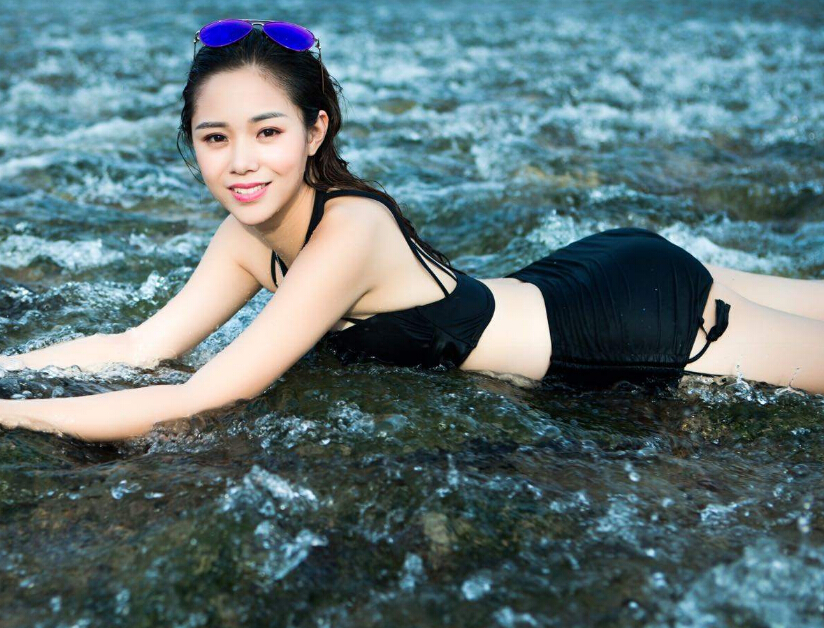 美女直播间秀场直播秀 关注的主播又有新照——紫研1