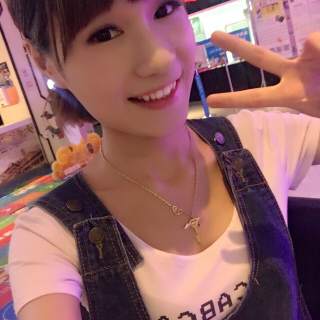 美女主播直播间 性感水蛇腰为你热舞——艾丽5