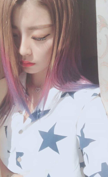 美女主播秀场直播间 开放直播间更尽兴——冷涵4