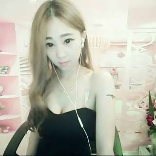 网站直播间美女主播 直播间中给你诱惑——媛媛2