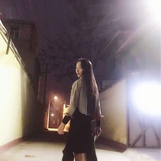 美女主播直播间 国庆长假后给你陪伴——叶儿1