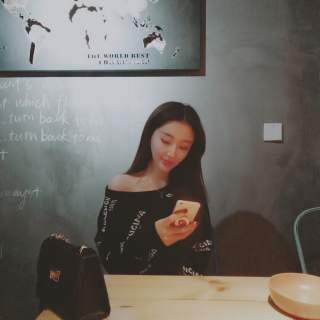 美女主播直播间 国庆长假后给你陪伴——叶儿3