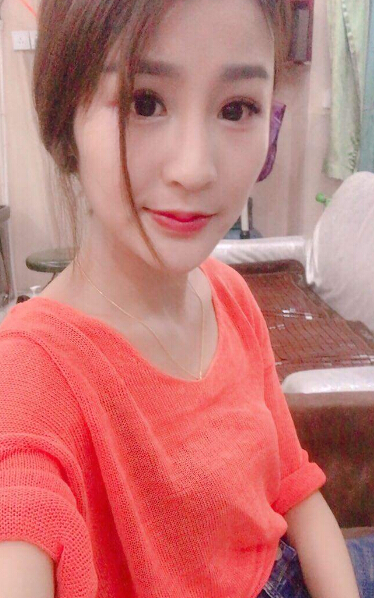 美女主播秀场直播间 美女主播在线直播——蛋包牛零人4