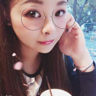 美女主播直播间秀场 会喊麦还长得漂亮——君baby4