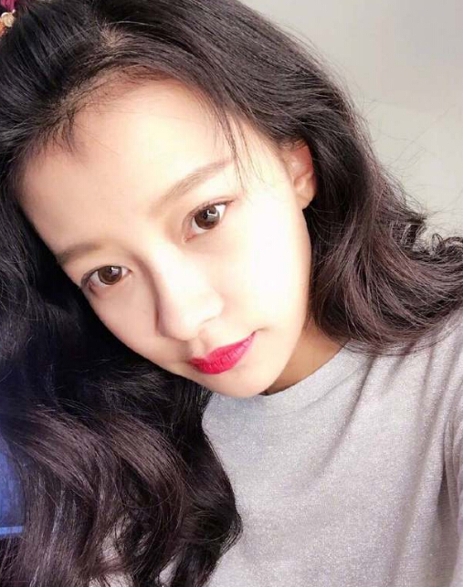 孙怡产后晒美照 辣妈还是很有少女感1