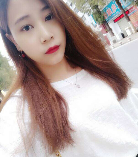 美女直播间网站 寻找喜欢的美女主播——萌梦4