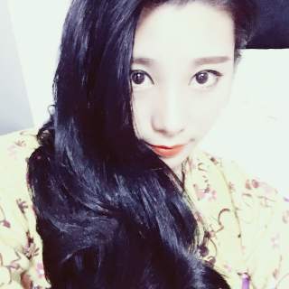 美女主播热舞秀场 还能在直播间点舞哦——小野猫4