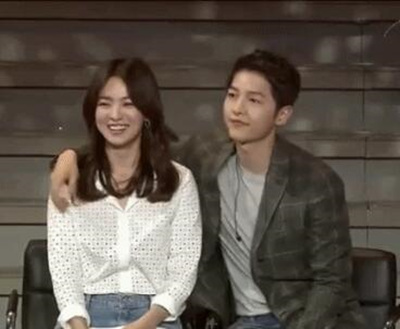宋仲基宋慧乔大婚 婚礼上两人全程甜到齁5