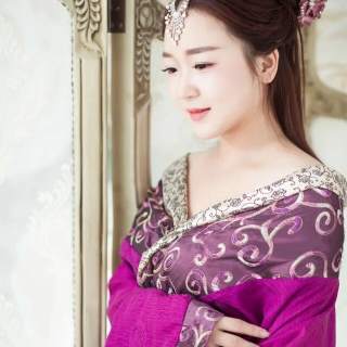 美女主播热舞视频 在线表演的热舞视频秀场——紫菱2