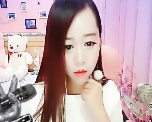 美女秀场在线视频 这场pk赛需要你支持——唯依5