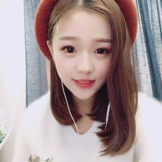 给你开心的美女直播间 会唱歌还会打游戏的美女——夏天4