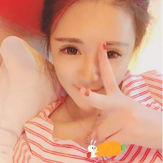 美女主播视频在线 甜美长相的胸器主播——小依1