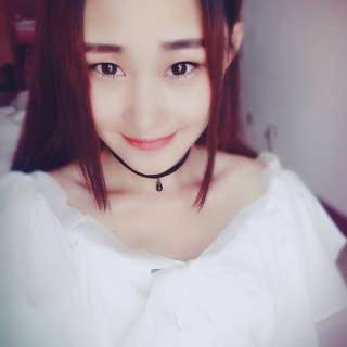 直播间中耽误的美女主播 喜欢游戏的美女主播需要ADC——桃桃5