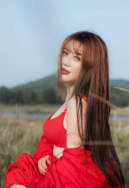美女秀场直播间 跟美女主播点舞的网站——葡萄5