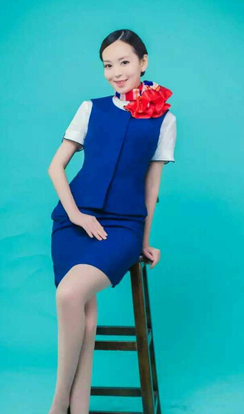 美女主播直播间秀场 直播间中许多人都关注——暧昧2