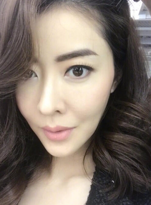准妈妈熊黛林晒自拍 穿着清凉韵味足5