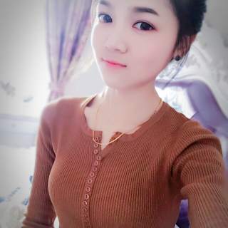 美女直播间在线 为你用心唱歌的主播——小芹菜2