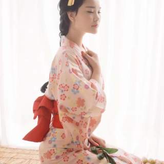 秀色秀场美女直播间 会喊麦还会唱歌的美女——云云3