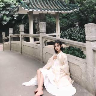 秀色直播间美女和观众互喷 主播说这都是缘分——HF3