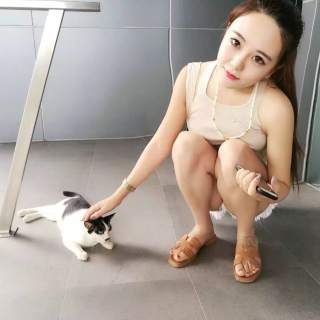 视频直播间聊天 美女主播跟你视频聊——簧小妹4
