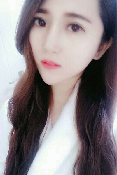 美女主播被秒周星 直播间中被气哭——企鹅3