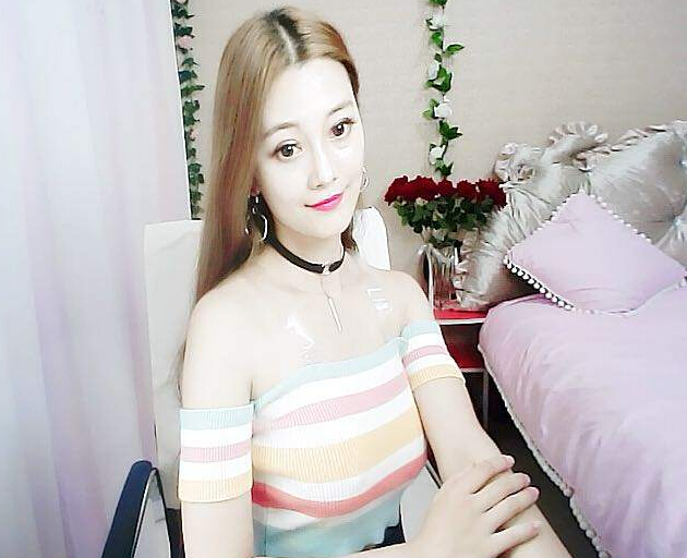美女直播间在线 走进主播榜单中的大哥——苏晓丹3