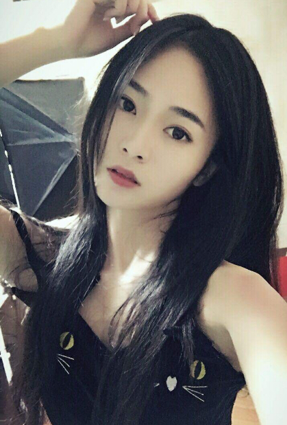 美女直播间视频 只喜欢不装的主播——周大美1