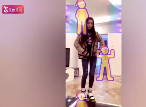 秀色美女主播 王者尬舞大钰儿和尬舞机之间的较量