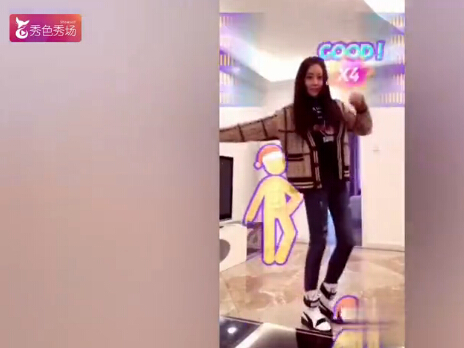 秀色美女主播 王者尬舞大钰儿和尬舞机之间的较量