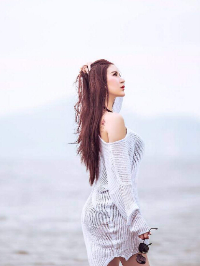美女直播间在线 会热舞还重感情的主播——喵儿1