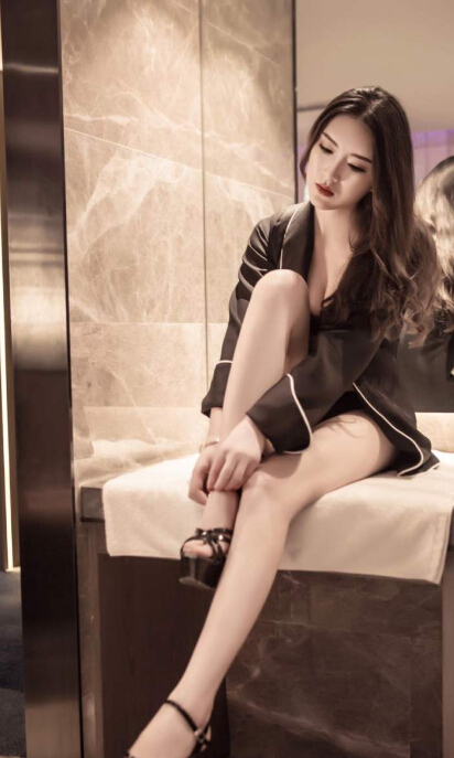 美女直播间在线 会热舞还重感情的主播——喵儿3