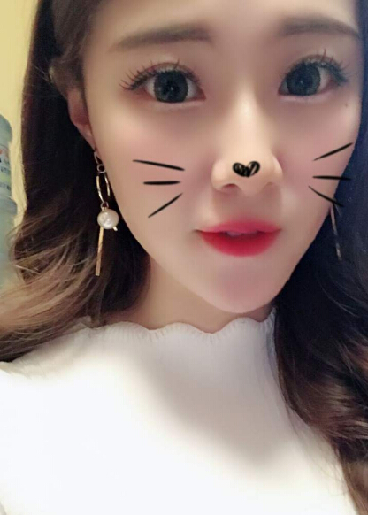 美女主播视频在线 中午没播观众来找茬——奶糖5