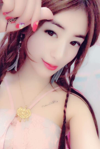 欧豪女朋友马思纯生日 秀色直播间比他高调1