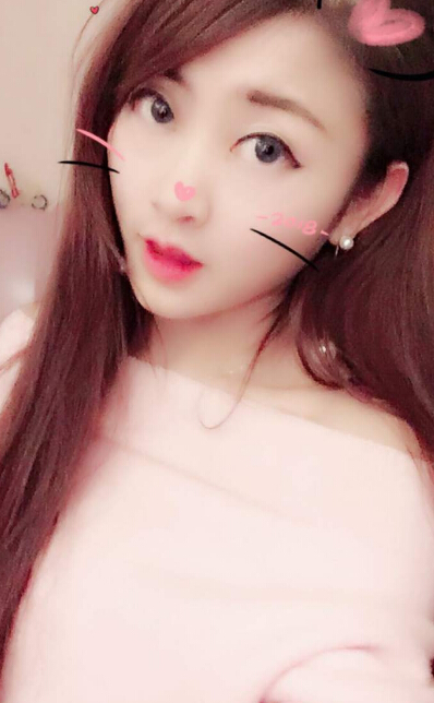欧豪女朋友马思纯生日 秀色直播间比他高调4