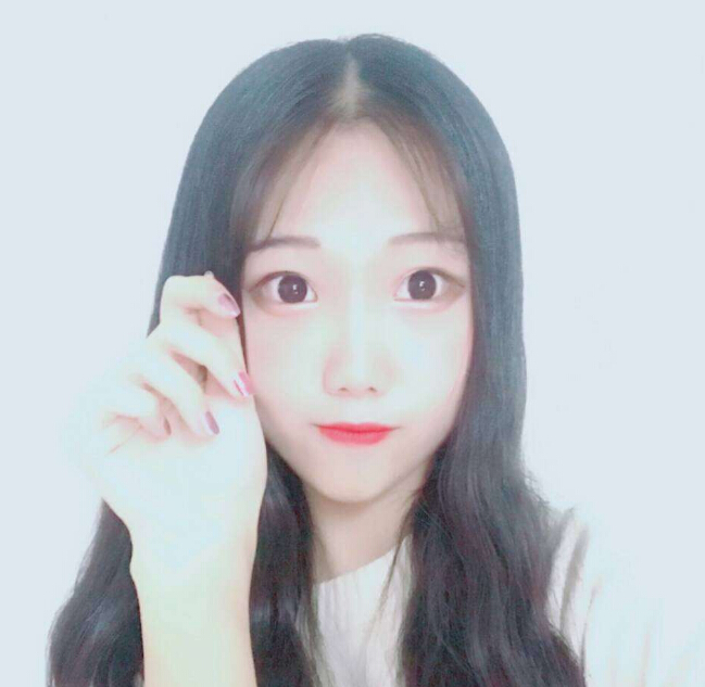 范冰冰与堂妹合影 秀色范冰冰跟堂妹更像2