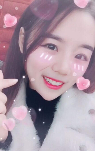 辣妈张梓琳携女儿庆生 连秀色直播间美女都服气的女星4