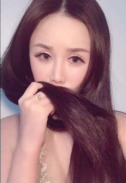 网友餐厅偶遇刘涛 本人又美又瘦遭美女主播羡慕2
