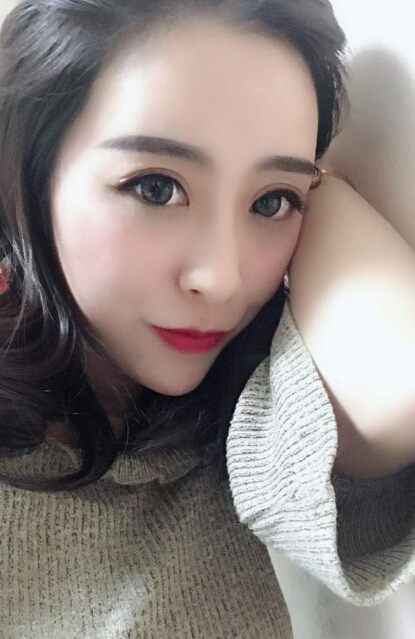 关颖愚人节宣布怀三胎 生完娃还能跟美女主播媲美5