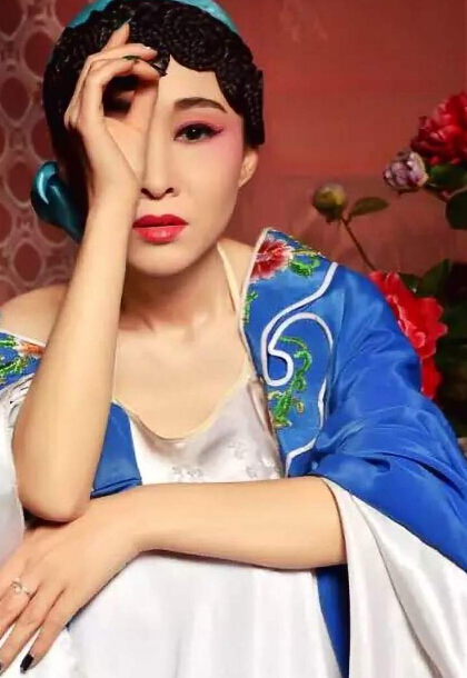 鹿晗微博晒自拍 秀色直播间美女发现狗粮4