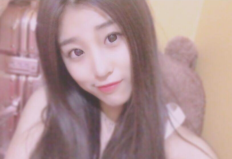 刘涛与董卿同台素颜 秀色直播间美女这样说2