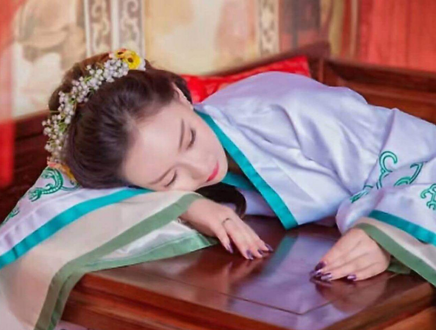 美女视频直播间聊天 懂你的人不需开口——嬛嬛5